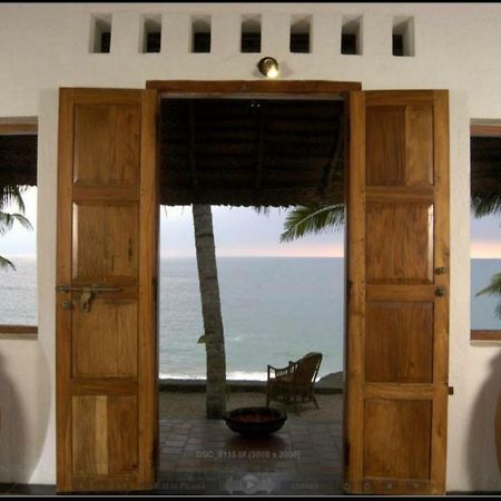 Karikkathi Beach House Тривандрум Экстерьер фото